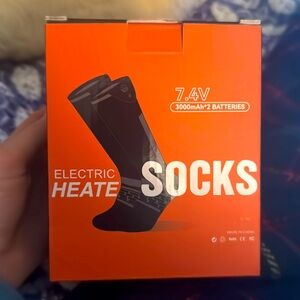 IHood heated socks (size medium) - brand new in box. Never tried on or used.